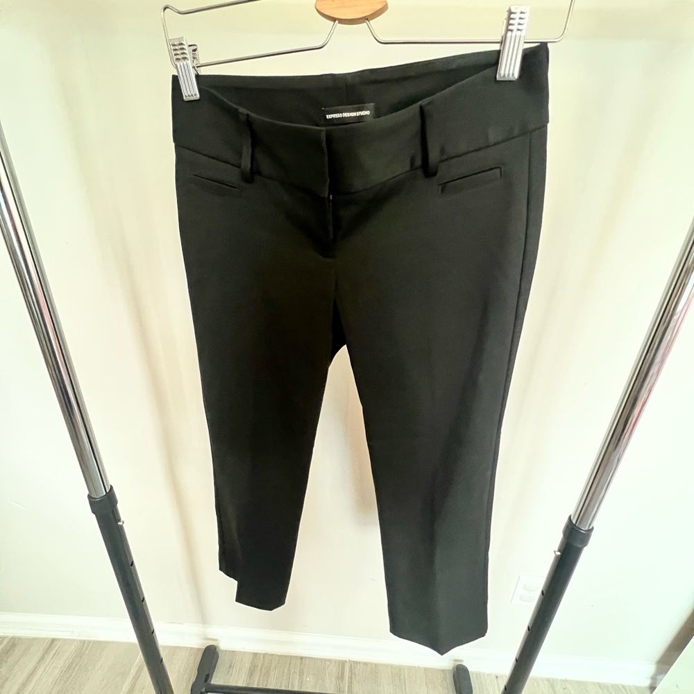Express Women's Black Cropped Trousers